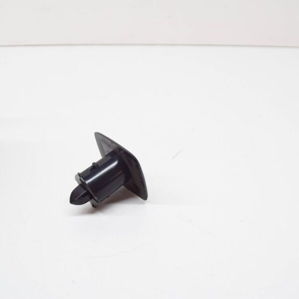 VOLVO S60 MK2 LINER CLIP 39822250 NEW GENUINE