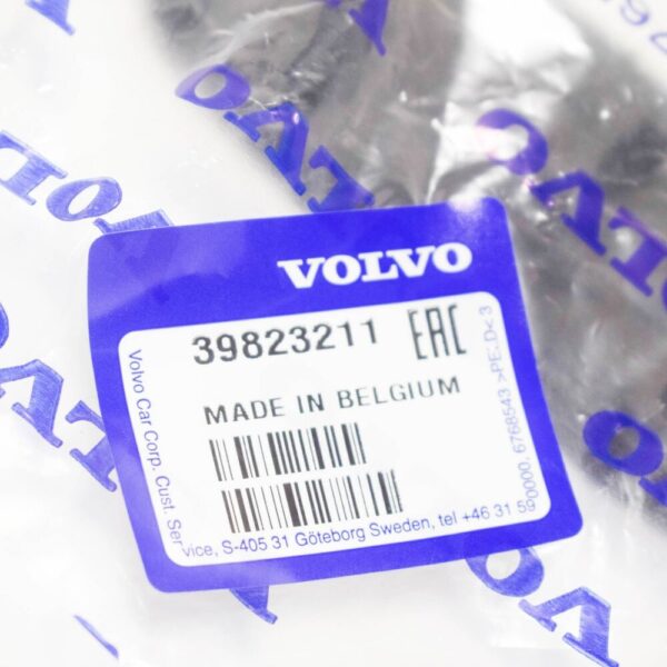 VOLVO V60 Front Right Headlight Washer Cover Cap R-Design 39823211 NEW - Image 3