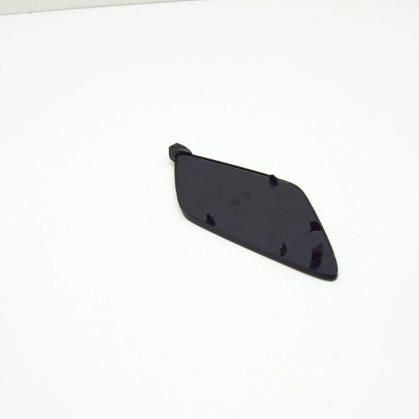 Volvo XC60 MK2 front bumper tow eye cover lid 39846812 NEW