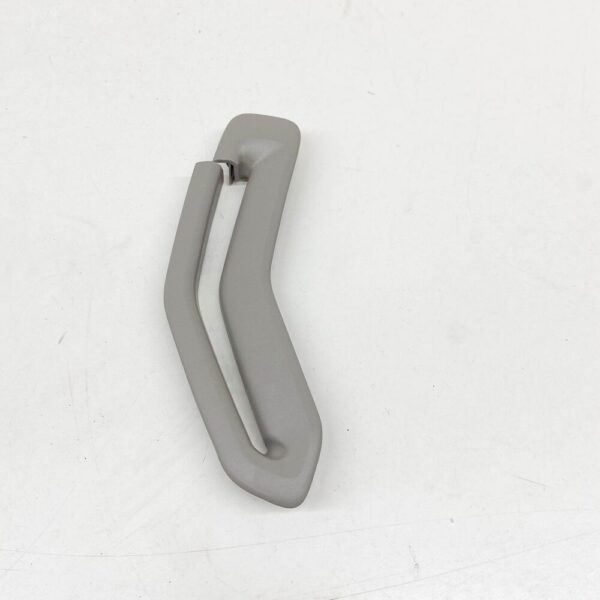 VOLVO V70 MK2 FRONT LEFT SEAT BELT SELECTOR GATE 39873710 NEW GENUINE