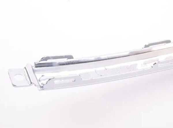 OEM VOLKSWAGEN PASSAT B7 REAR BUMPER CENTER MOLDING TRIM 5618074432ZZ GENUINE - Image 3