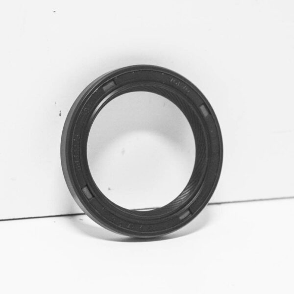 Volvo V70 MK2 crankshaft sealing ring front 6842273 NEW ORIGINAL - Image 3