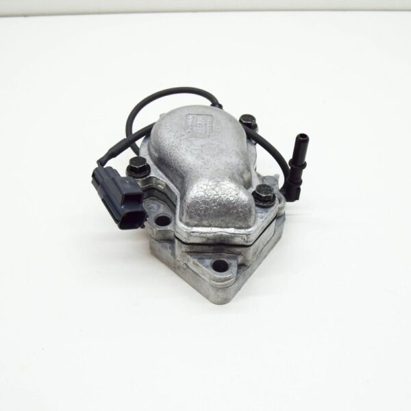 VOLVO XC90 MK1 THERMOSTAT HOUSING 8636779 NEW GENUINE