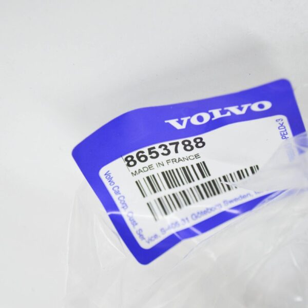 Volvo C30 Engine Oil Filter Housing Cover 8653788 NEW - Image 6
