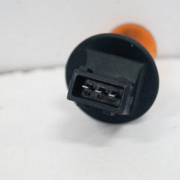 Volvo S60 V70 XC70 Indicator Socket and Bulb 8662985 NEW