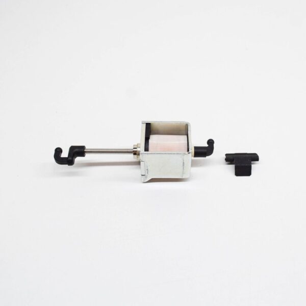 Volvo C30 Solenoid Valve 8699457 NEW ORIGINAL - Image 3