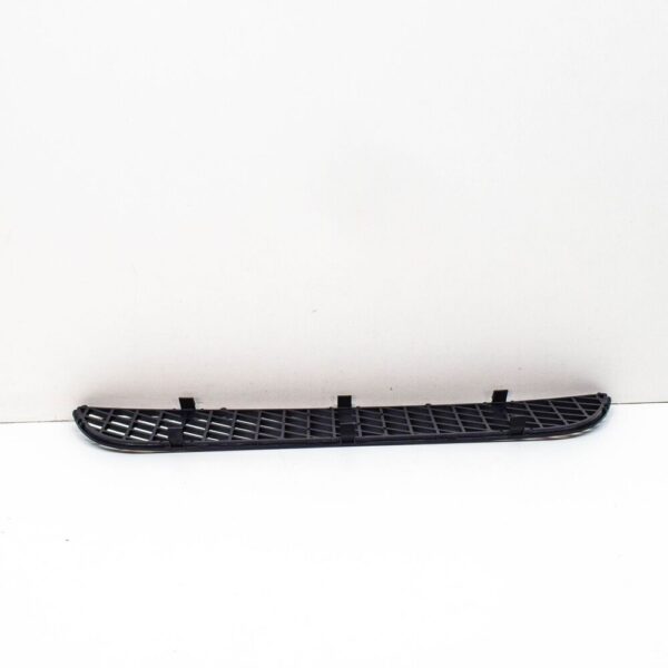 Volvo V70 MK1 Front Bumper Lower Middle Grid 9190034 NEW GENUINE