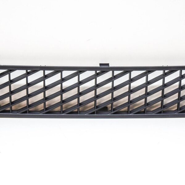 Volvo V70 MK1 Front Bumper Lower Middle Grid 9190034 NEW GENUINE - Image 6