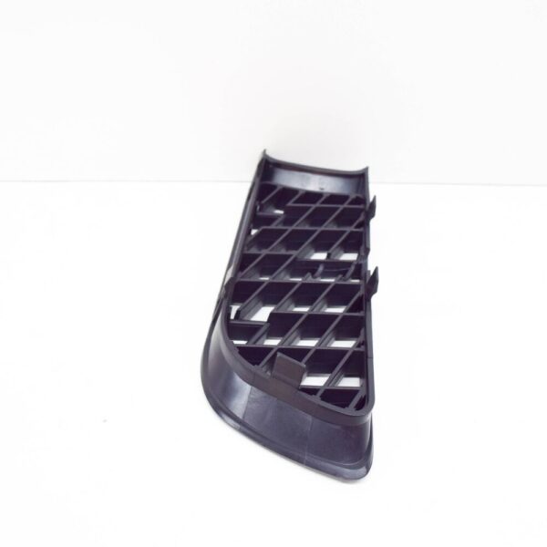 Volvo V70 MK1 front bumper right side grille 9190035 NEW original - Image 5