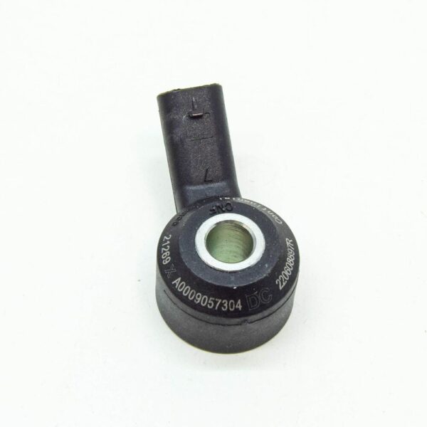 NEW MERCEDES-BENZ A W177 ENGINE KNOCK SENSOR A0009057304 ORIGINAL - Image 4