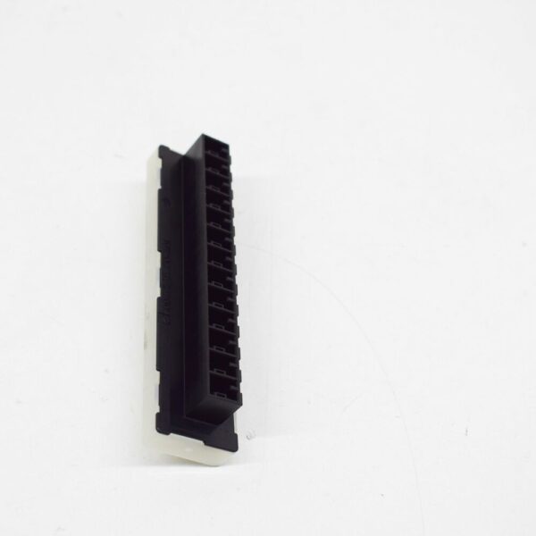 NEW MERCEDES-BENZ C W204 DISTRIBUTOR BLOCK A0045468040 ORIGINAL - Image 4