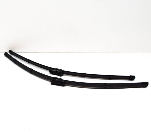 NEW MERCEDES-BENZ W166 ML-CLASS GLE FRONT WIPER BLADES RHD A166820114528 - Image 4