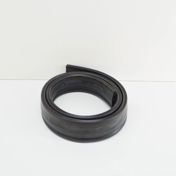 NEW MERCEDES-BENZ GLE W167 ENGINE HOOD REAR SEAL A1678871900 ORIGINAL - Image 4