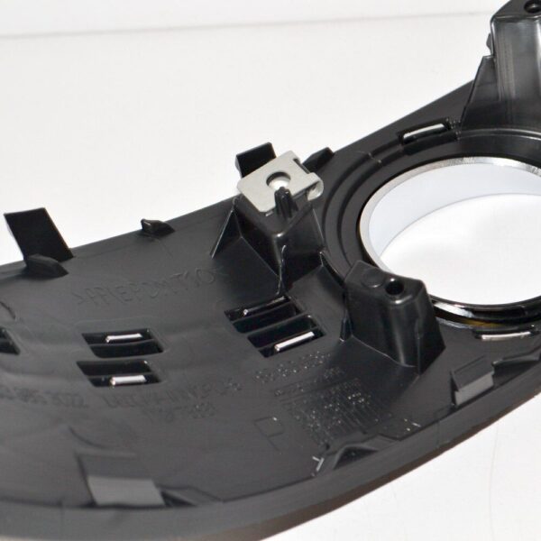 MERCEDES-BENZ B-CLASS W245 Front Right Fog Light Cover A1698853022 NEW ORIGINAL - Image 5