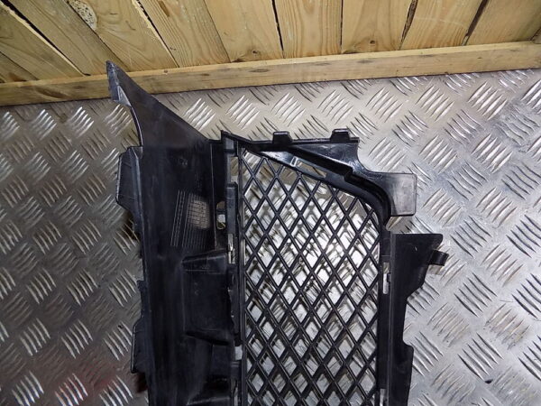 New ORIGINAL MERCEDES Benz SLK R172 AMG Front Bumper Lower Grill A1728851523 OEM - Image 5