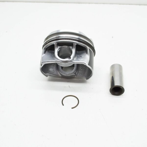 NEW GENUINE OEM A1760300600 NEW MERCEDES-BENZ A W176 ENGINE PISTON A1760300100 A1760300600 ORIGINAL