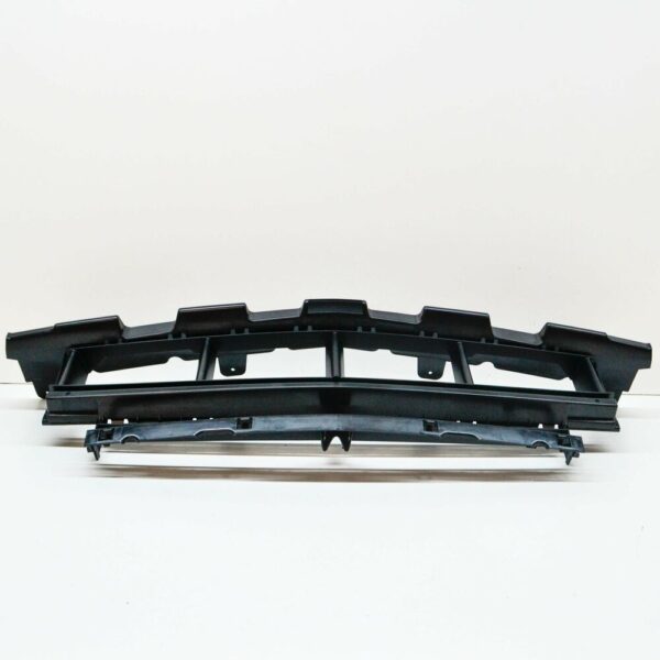 NEW MB A W176 AMG FRONT BUMPER CENTER LOWER GRILLE A1768852600 - Image 4