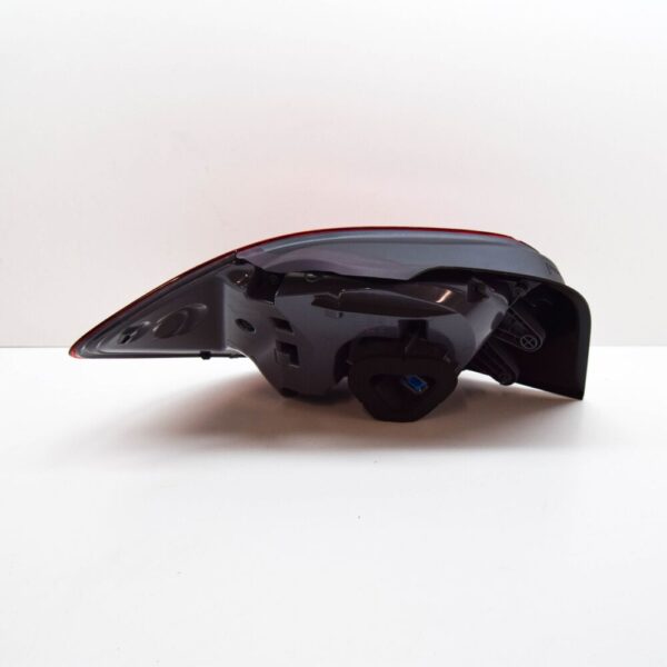 MERCEDES-BENZ A W176 Rear Right Side Panel Taillight A1769065100 NEW ORIGINAL - Image 4