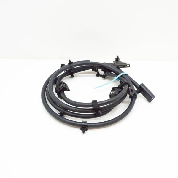 NEW MERCEDES-BENZ A W177 WINDSHIELD WASHER HOSE WITH NOZZLE A1778600200 ORIGINAL - Image 4