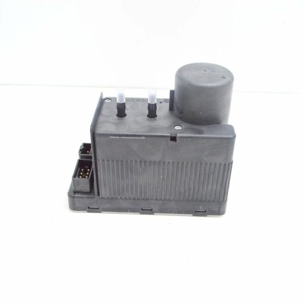 NEW MB C W202 CENTRAL LOCKING AIR CONDITIONER PUMP A2028001548 ORIGINAL - Image 4