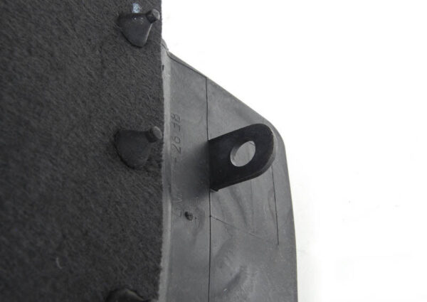 New ORIGINAL Mercedes Benz C-Class W204 Rear Right Fender Liner A2046905330 O/S - Image 4