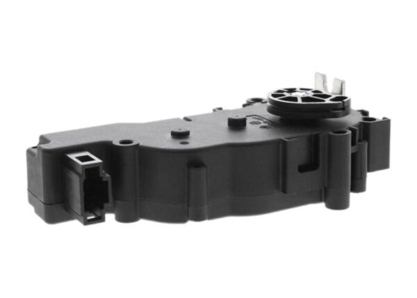 Mercedes-Benz GLA 200 CDI Bag Rear Cover Lock Actuator - Image 4