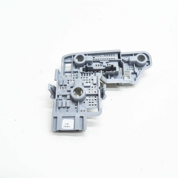 NEW MB C W204 LEFT TAIL BULB LAMP SUPPORT CLIP A2048202277 ORIGINAL - Image 4