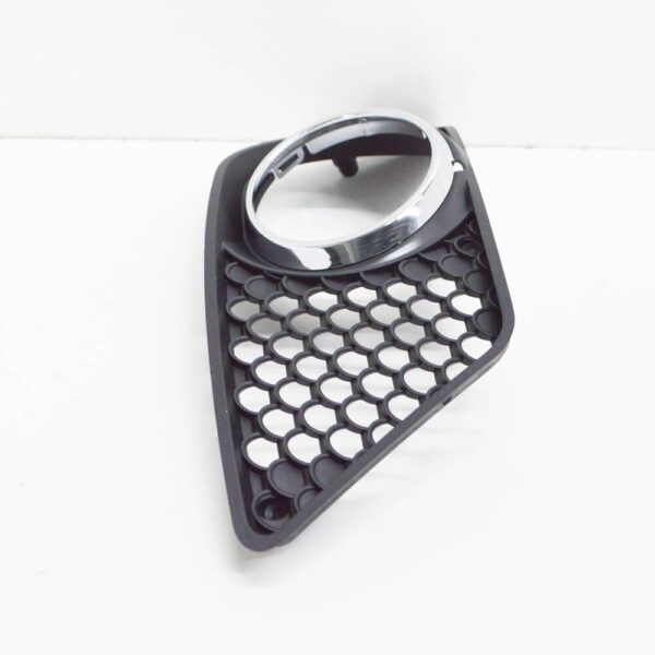 MB C-CLASS W204 AMG fog light grill front left A2048850253 2010 new - Image 4