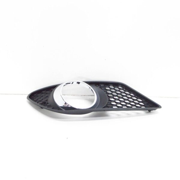 MB C-CLASS W204 AMG fog light grill front left A2048850253 2010 new - Image 5