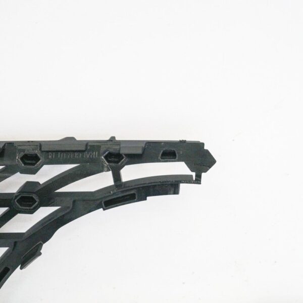Mercedes Benz C Class W205 Front Right Bumper Grille A2058882260 NEW ORIGINAL - Image 5