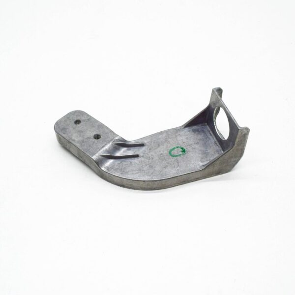 NEW MERCEDES-BENZ C W206 FRONT LEFT CROSSMEMBER BRACKET A2066201901 ORIGINAL - Image 4