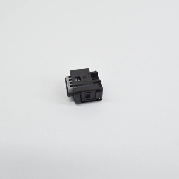 MB C W203 Refrigerant Pressure Sensor Socket Housing A2105404381 - Image 4