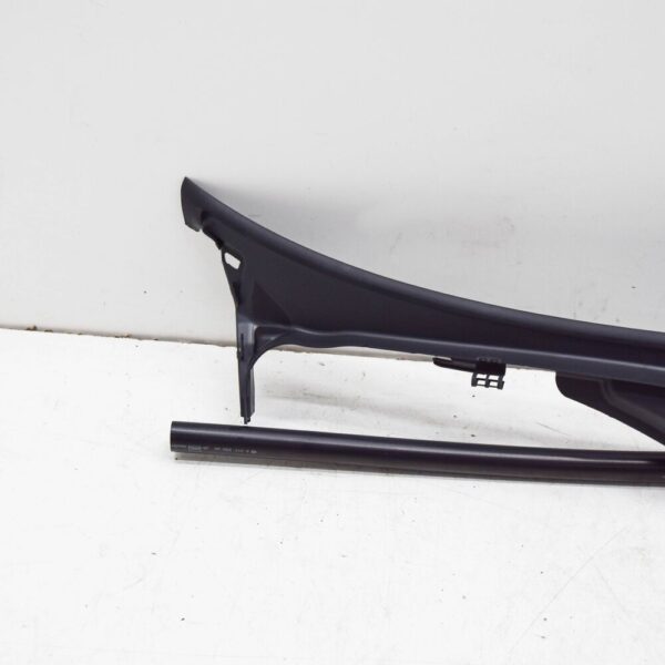 MB E-CLASS W211 windshield wiper cover LHD A2118301213 new - Image 4