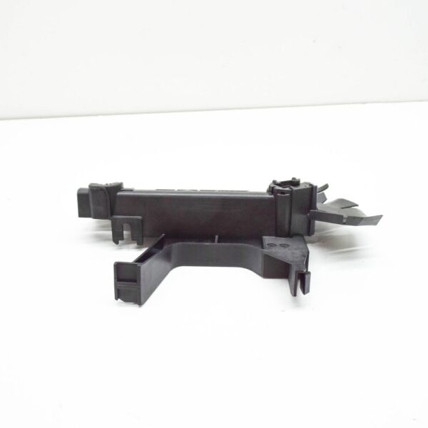 NEW MERCEDES-BENZ E W212 LEFT ENGINE OIL COOLER BRACKET A2125001631 ORIGINAL - Image 4