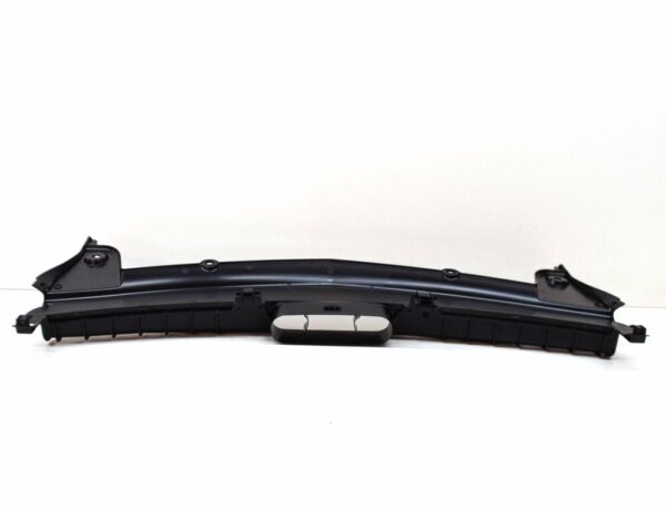 NEW MERCEDES-BENZ E W213 TOP AIR INTAKE SLAM PANEL A2135001900 ORIGINAL - Image 4