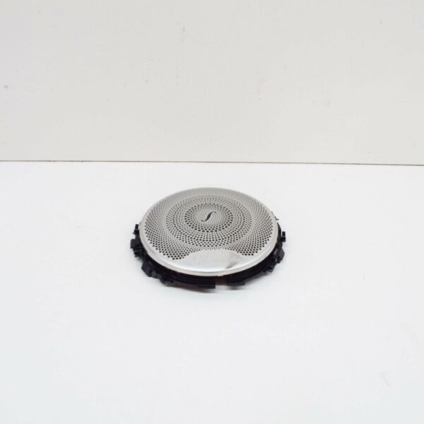 NEW MB E W213 FRONT LEFT DOOR PANEL LOUDSPEAKER COVER A2137275700 - Image 4