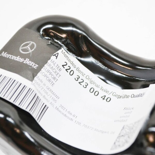 Mercedes-Benz S W220 Front Stabilizer Mount A2203230040 NEW ORIGINAL