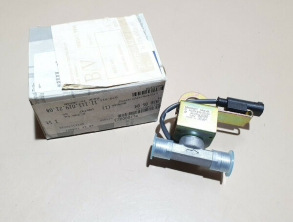 A2208300584