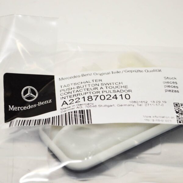 NEW MERCEDES E W212 REAR SWITCH A2218702410 TAILGATE TRUNK RELEASE - Image 4