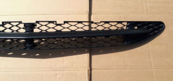 NEW MERCEDES BENZ W221 S CLASS FRONT BUMPER LOW GRILL A2218850523 07-08 - Image 4