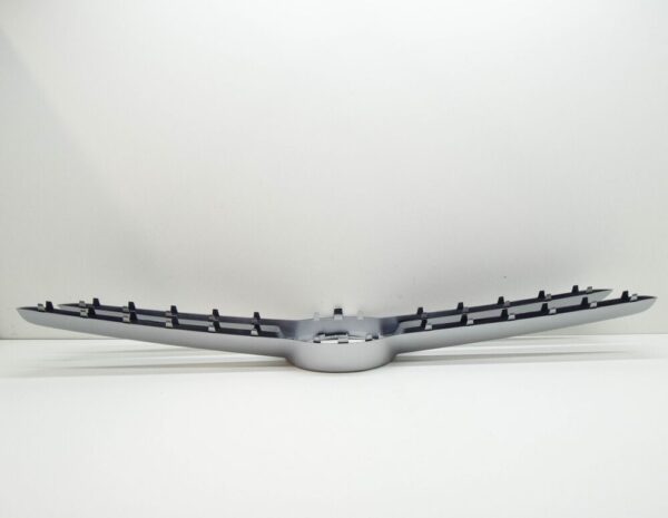Mercedes-Benz B W246 Radiator Grill Molding A2468880073 NEW - Image 5