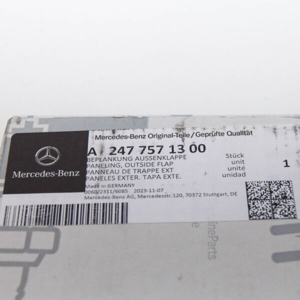 MERCEDES-BENZ GLA H247 Fuel Tank Filler Flap A2477571300 NEW ORIGINAL