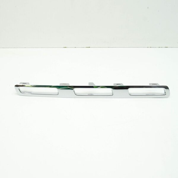 NEW MB GLB X247 RADIATOR GRILLE LOWER RIGHT TRIM BAR A2478882400 ORIGINAL - Image 4
