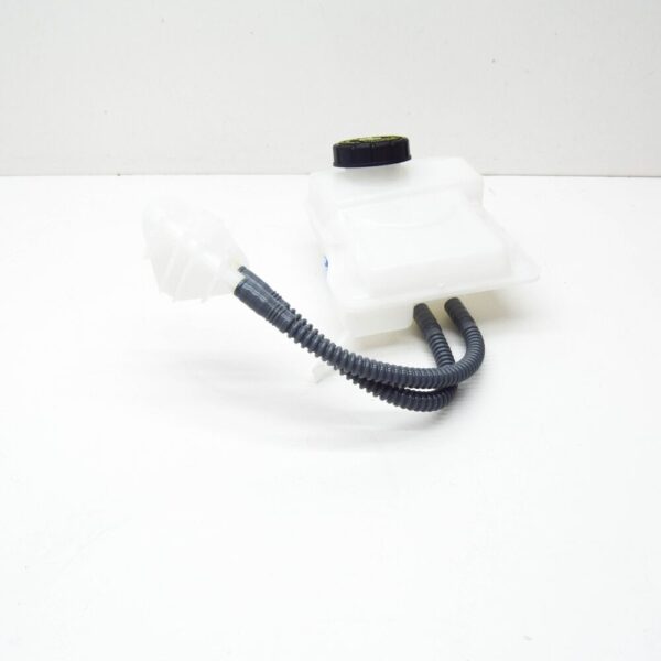 MB VITO W447 Balancing Container Brake Fluid LHD A4474310302 NEW ORIGINAL - Image 4