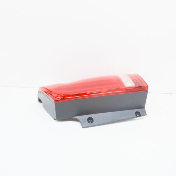 NEW MERCEDES-BENZ VITO W447 REAR RIGHT TAILLIGHT A4478200664 ORIGINAL - Image 4