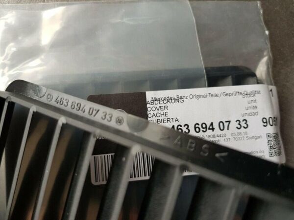 ORIGINAL Mercedes W461 W463 Air Grille A46369407339051 - Image 4
