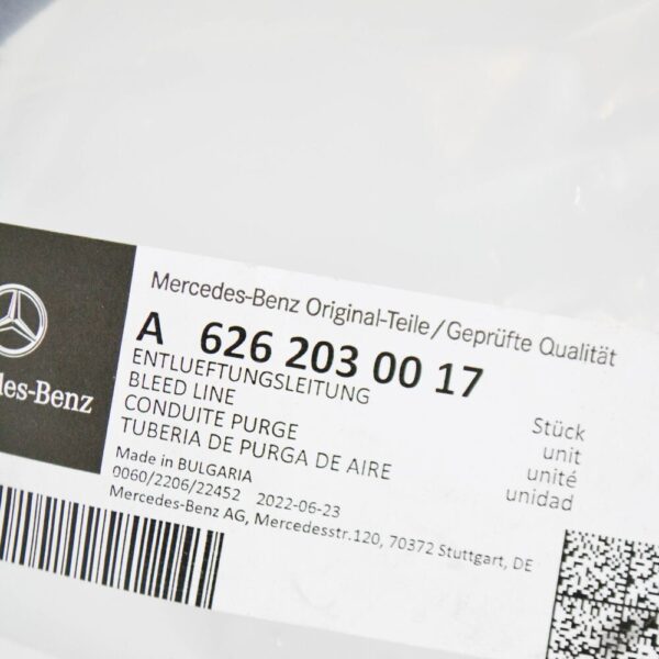 MB C W205 Cooler to Connect Point Vent Line A6262030017 New