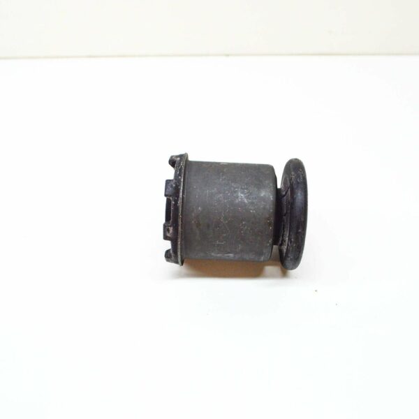 NEW MERCEDES-BENZ VITO W639 REAR AXLE LEFT OUTSIDE BUSHING A6393520550 ORIGINAL - Image 4