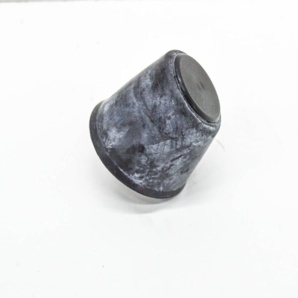 Mercedes Benz Sprinter 906 Rear Door Centre Left or Right Magnet 9067600028 - Image 4