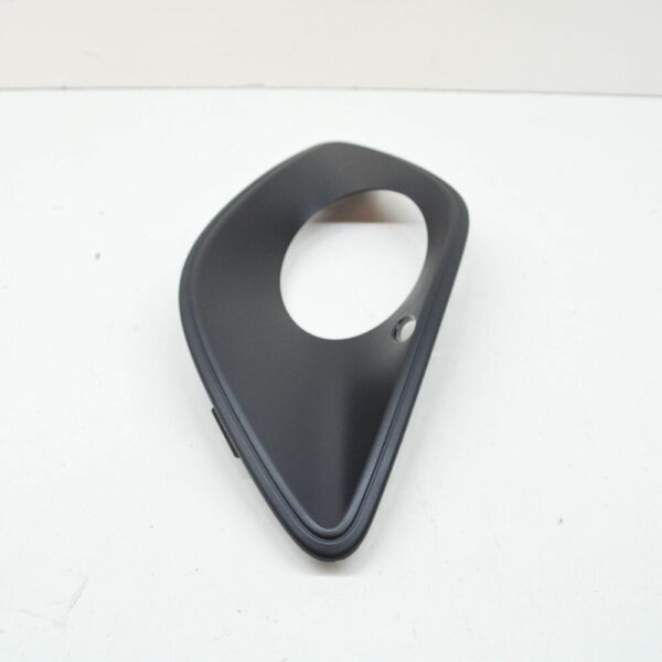 MB Sprinter 910 Fog Light Bezel Front Right, A91088544009K83, Part - Image 5